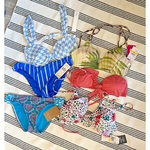 Lot Medium Bikini Tops Bottoms Macy's  Vince Camuto AQUA Raisens